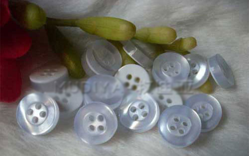 紐扣種類(lèi)之襯衫紐扣