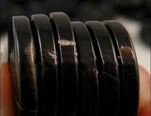 高級(jí)西裝定制紐扣之牛骨扣