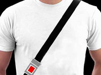 “安全帶T恤衫”到底是在忽悠誰？