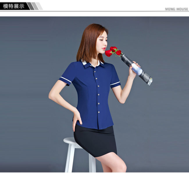 藍(lán)色嵌白邊時尚女襯衫定制模特效果圖