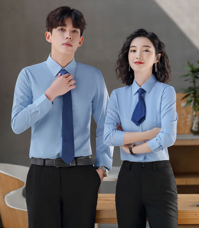 天藍色款男女款職業(yè)襯衫定制批發(fā)模特效果展示圖
